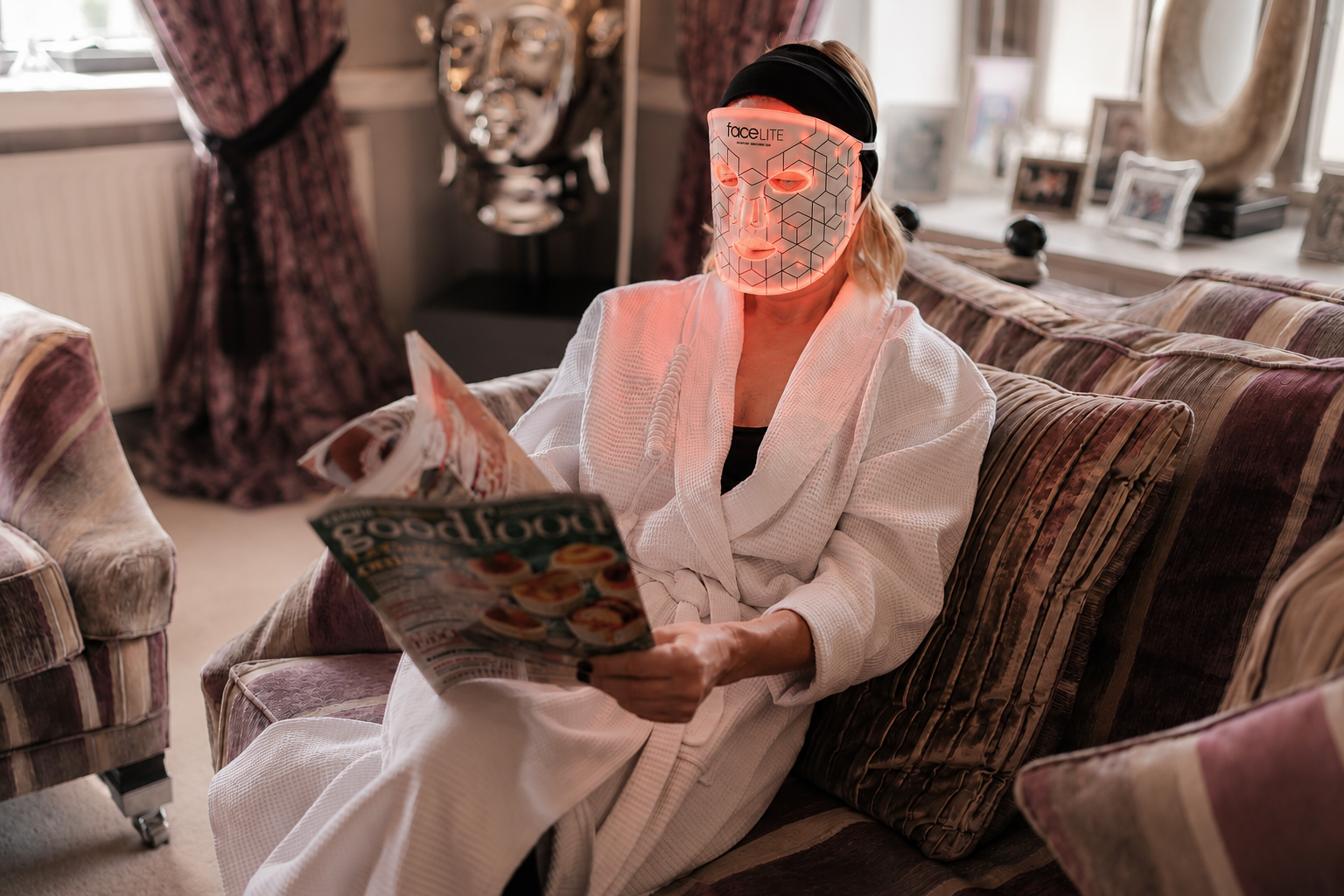 FaceLITE LED-gezichtsmasker: ontspan tien minuten tijdens je sessie